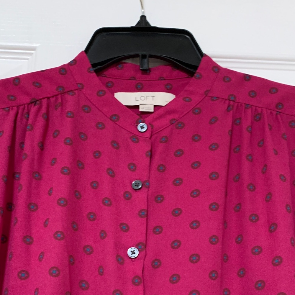 LOFT Magenta Long-Sleeve Feminine Button-Down Blouse with Black Dot Print